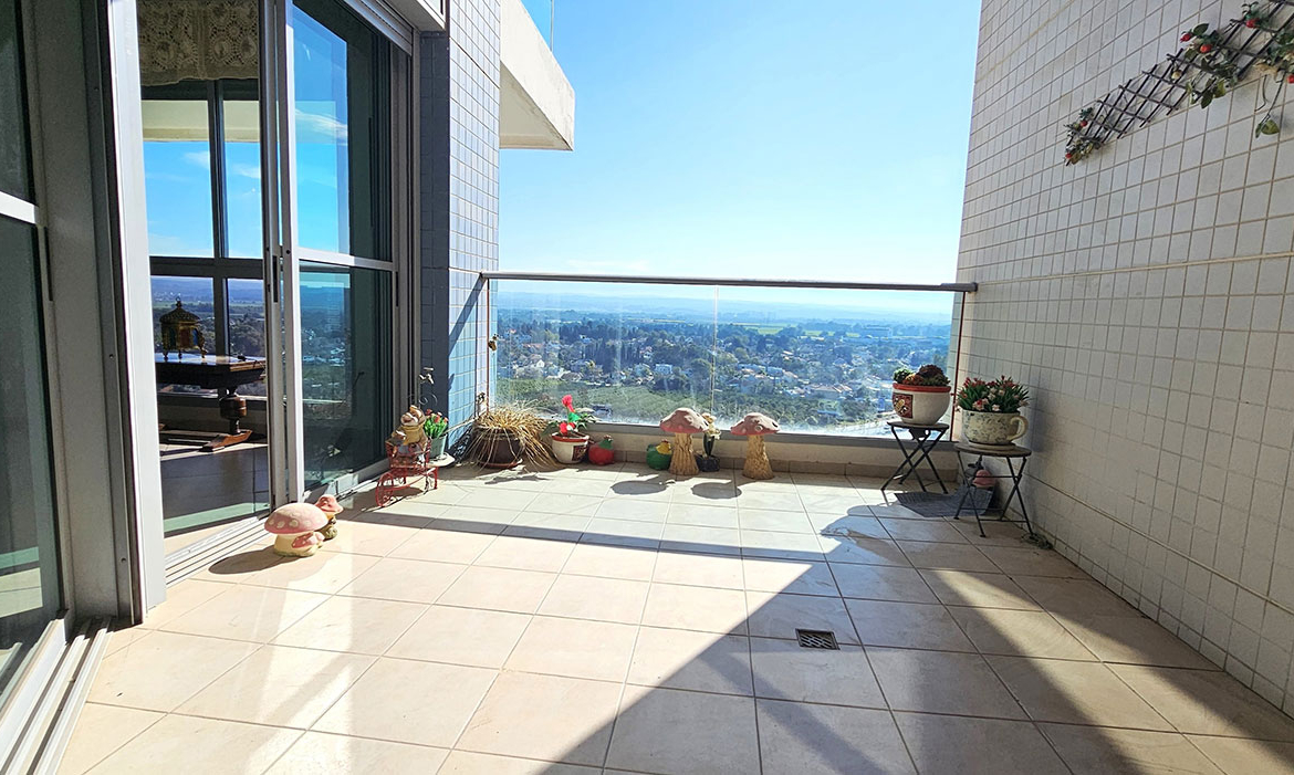 דירה להשכרה בהוד השרון, שכונת רמות מנחם במגדלי היוקרה הטווס | קציר נכסים ייעוץ ותיווך נדל