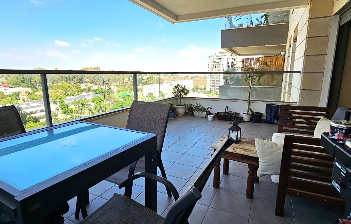 דירה למכירה בהוד השרון, רחוב עזר ויצמן, מתחם 1200 היוקרתי בהוד השרון | קציר נכסים ייעוץ ותיווך נדל